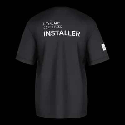 Zadní potisk FEYNLAB Certified Installer na tričku