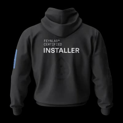 Zadní potisk FEYNLAB Certified Installer na mikině