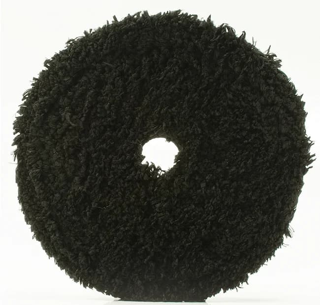 Černý mikrovláknový finišovací kotouč Buff and Shine Uro-Fiber Finisher s chladicí dírou